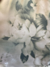 Load image into Gallery viewer, Verve Tangled Rose Top - CHAMPAGNE
