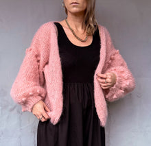 Load image into Gallery viewer, Rosie Bobble Cardi - PEONY

