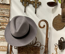 Load image into Gallery viewer, Panama Hat WOOL - GULL
