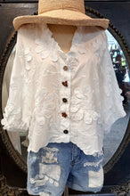 Load image into Gallery viewer, Daisy Armani - WHITE
