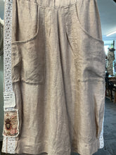 Load image into Gallery viewer, Shorts - BLUSH LINEN
