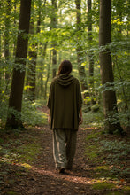 Load image into Gallery viewer, Poncho - FOREST
