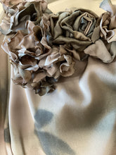 Load image into Gallery viewer, Verve Tangled Rose Top - CHAMPAGNE
