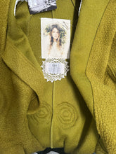 Load image into Gallery viewer, Coat - CHARTREUSE
