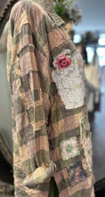 Load image into Gallery viewer, Patch Overshirt - DUSKY ROSE CHECK
