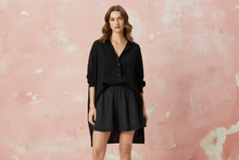 Load image into Gallery viewer, Shorts - BLACK LINEN
