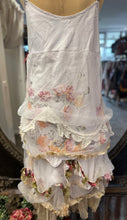 Load image into Gallery viewer, Secret Garden - BLOOM TOP
