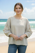 Load image into Gallery viewer, Athena - PEARL (small/medium)
