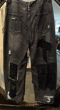 Load image into Gallery viewer, Faded black patch jeans
