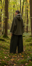 Load image into Gallery viewer, Hoodie - FOREST
