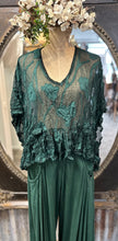 Load image into Gallery viewer, Roses Overtop - EMERALD

