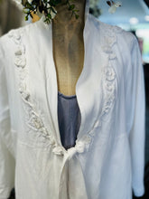 Load image into Gallery viewer, Coat - Linen: WHITE

