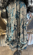 Load image into Gallery viewer, Rooshe Skirt - MIDNIGHT
