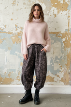 Load image into Gallery viewer, Drill Pants - Khaki/pink
