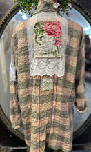 Load image into Gallery viewer, Patch Overshirt - DUSKY ROSE CHECK

