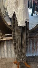 Load image into Gallery viewer, Pocket Pants - DIAMOND
