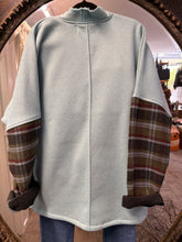 Load image into Gallery viewer, Fleece Hoodie - SEAFOAM - M/L
