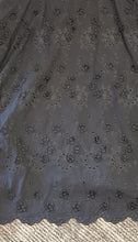 Load image into Gallery viewer, Broderie Slip - BLACK
