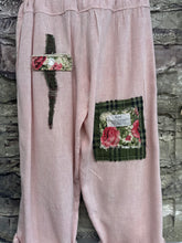 Load image into Gallery viewer, Patch Pants - PINK WOOL
