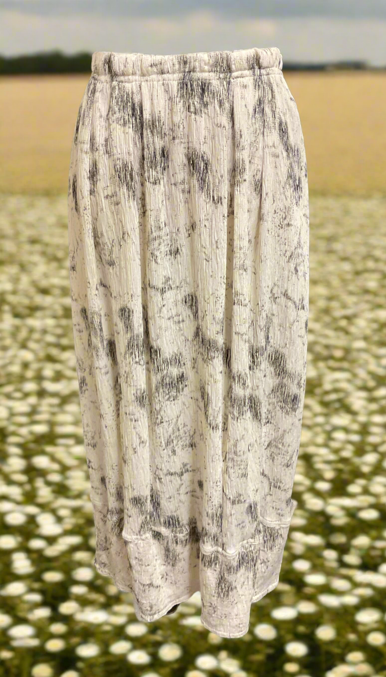Cream/Black crinkle fabric bubble skirt