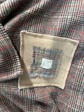 Load image into Gallery viewer, Wool Patch Blanket - CARAMEL BROWN
