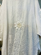 Load image into Gallery viewer, Armani - LINEN WHITE
