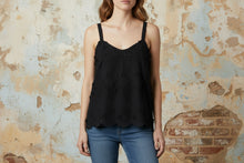 Load image into Gallery viewer, Shorts - BLACK DAISIES
