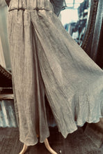 Load image into Gallery viewer, Palazzo Pants - MOSS
