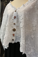 Load image into Gallery viewer, Armani - MINI DAISY WHITE
