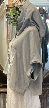 Load image into Gallery viewer, Hoodie Vest - SOFT CLOUD
