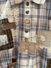 Load image into Gallery viewer, Patch Shirt - SKY PLAID
