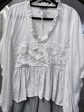 Load image into Gallery viewer, Charlee Top - LINEN WHITE
