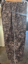 Load image into Gallery viewer, Deep Pocket Pants - DRILL PINK

