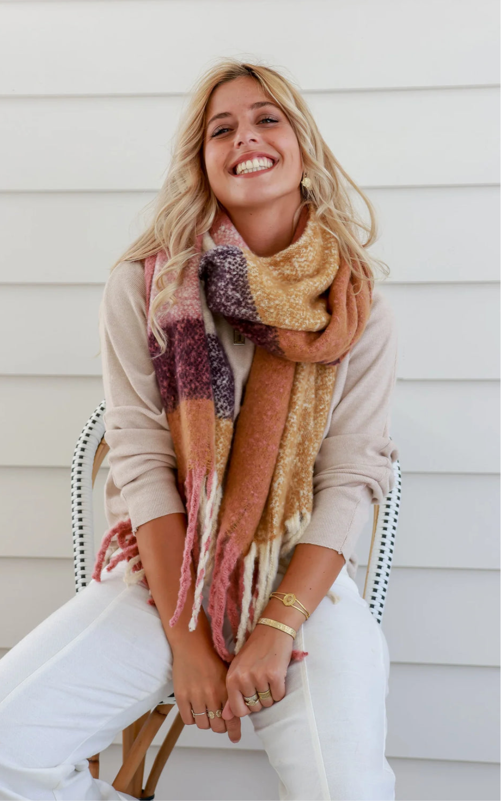 Scarf: VINTAGE ROSE
