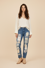 Load image into Gallery viewer, Billie Rose Jeans
