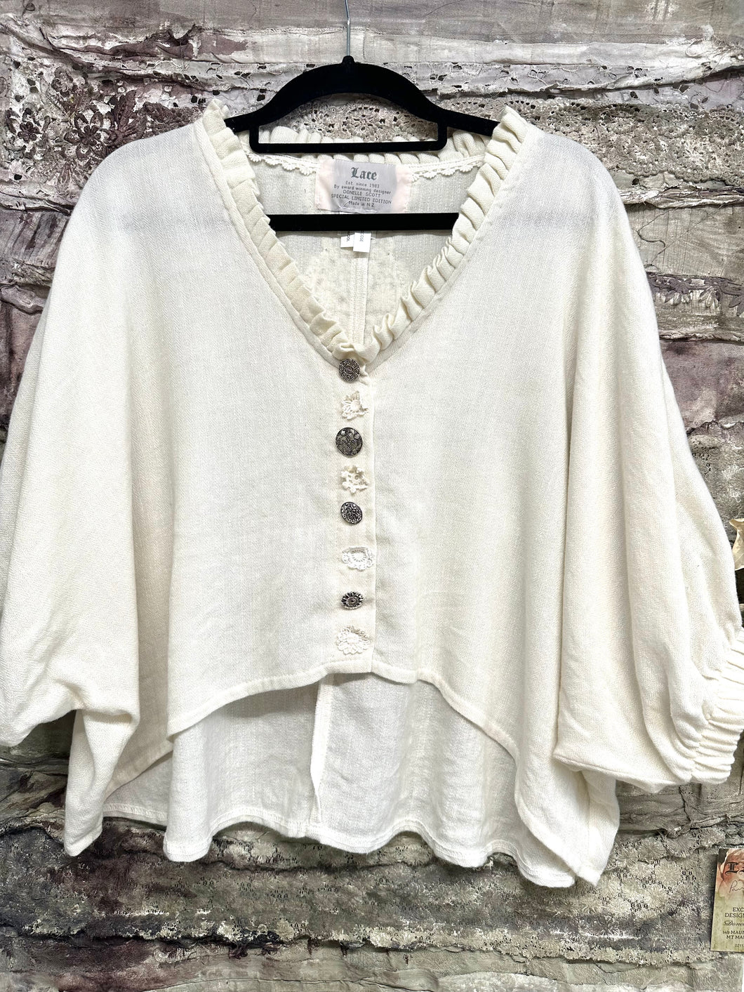 Armani Cropped - CREAM