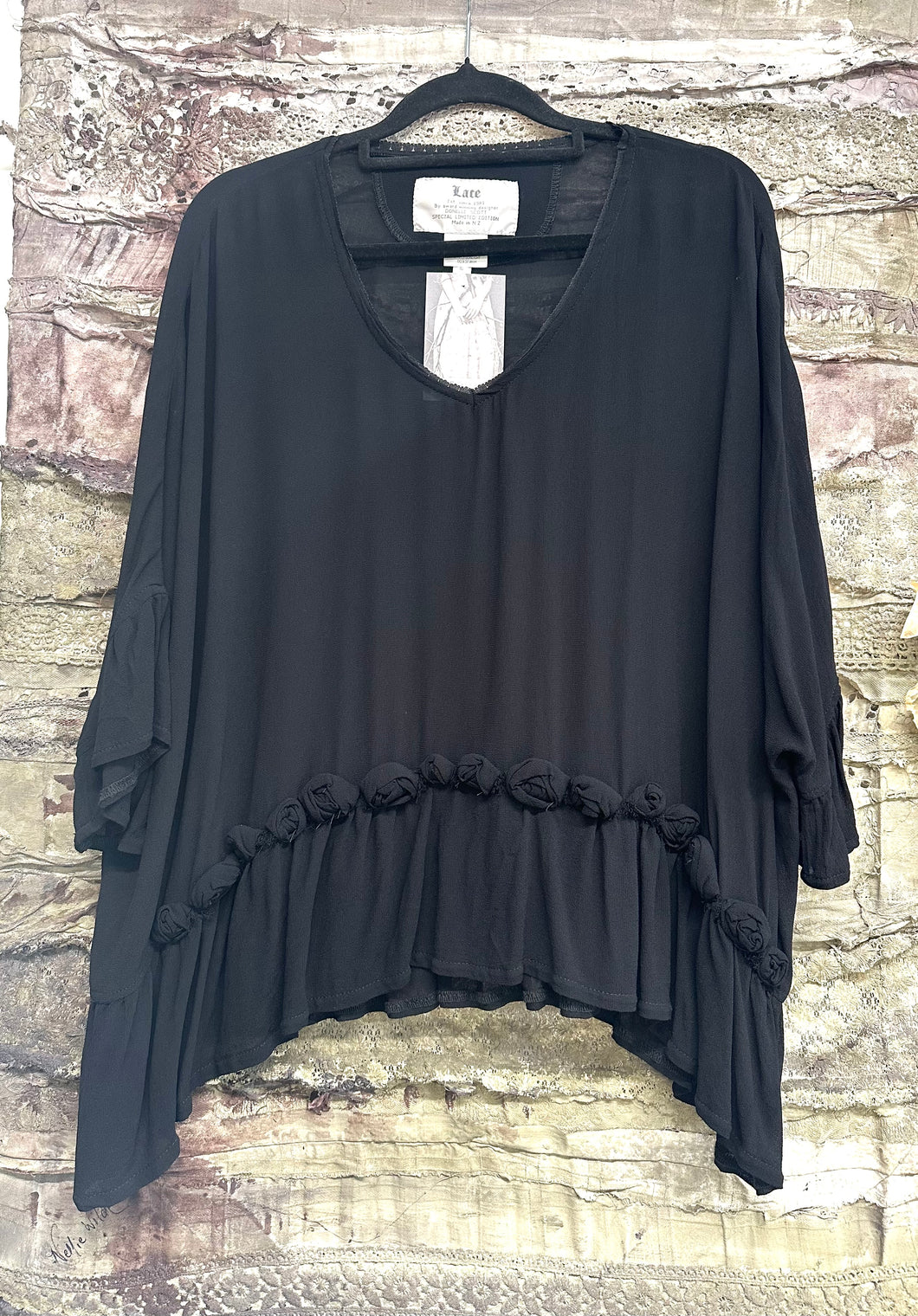 Roses Top: BLACK
