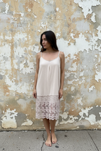 Load image into Gallery viewer, Cotton Slip - NATURAL
