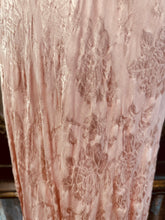 Load image into Gallery viewer, Rooshe Skirt - BALLERINA PINK
