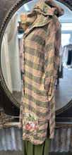 Load image into Gallery viewer, Patch Hooded Overshirt - DUSKY ROSE CHECK
