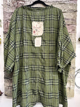 Load image into Gallery viewer, Armani - JUNIPER CHECK
