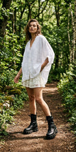 Load image into Gallery viewer, Armani - LINEN WHITE
