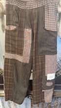 Load image into Gallery viewer, Patch pants
