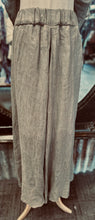 Load image into Gallery viewer, Palazzo Pants - MOSS
