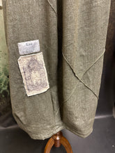 Load image into Gallery viewer, Pinafore - Wool: KHAKI

