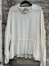 Load image into Gallery viewer, Cream rayon frill top
