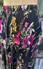 Load image into Gallery viewer, Rooshe Skirt - TROPICAL
