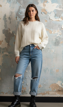 Load image into Gallery viewer, Jumper - WINTER WHITE
