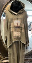 Load image into Gallery viewer, Minx Hoodie - KHAKI

