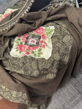 Load image into Gallery viewer, Blanket - WOOLLEN - AMARA - Large
